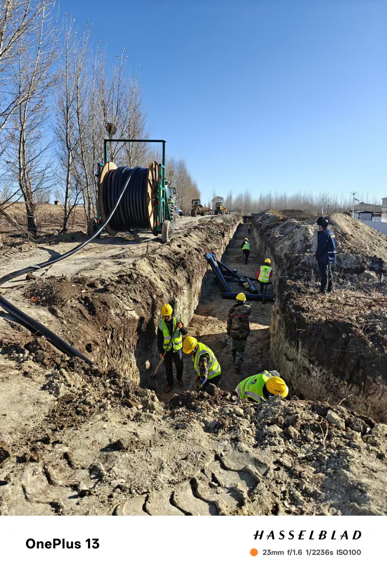 標(biāo)桿項(xiàng)目:新楚電力建設(shè)世界上最長(zhǎng)新能源場(chǎng)站電纜在線(xiàn)監(jiān)測(cè)，守護(hù)